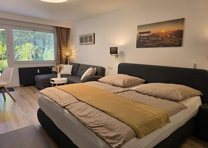 Erholungs- Apartment Am Kurpark & Therme Bad Urach